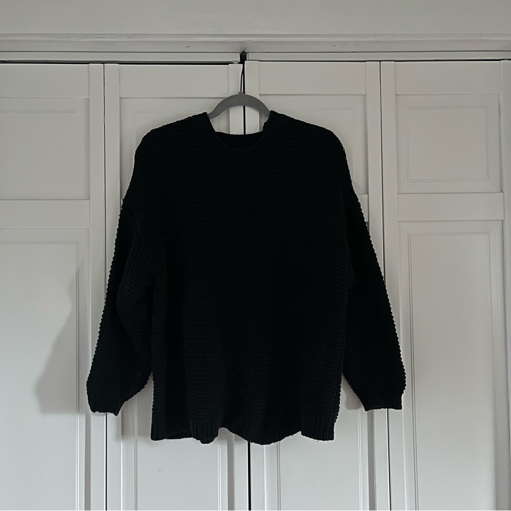 Aerie Open Back Sweater Size Medium